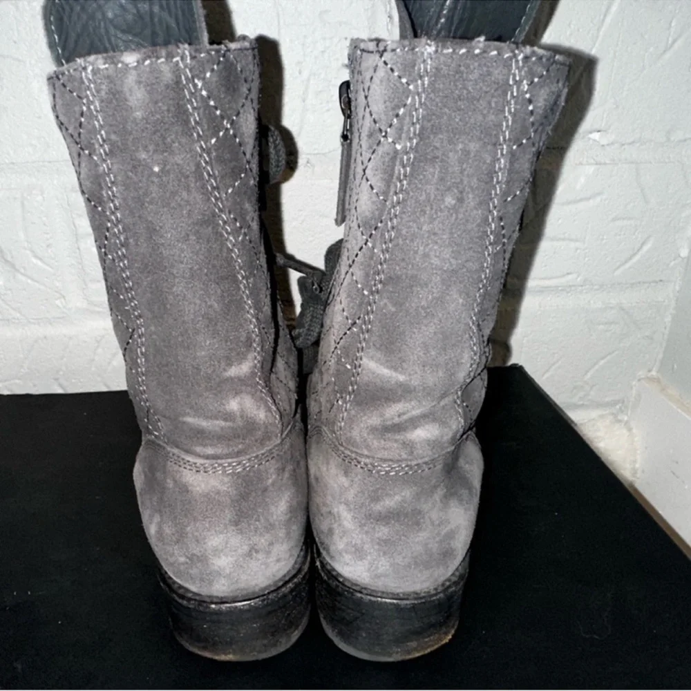 Chanel 2014 Interlocking CC Logo Grey Combat Boots Size 37